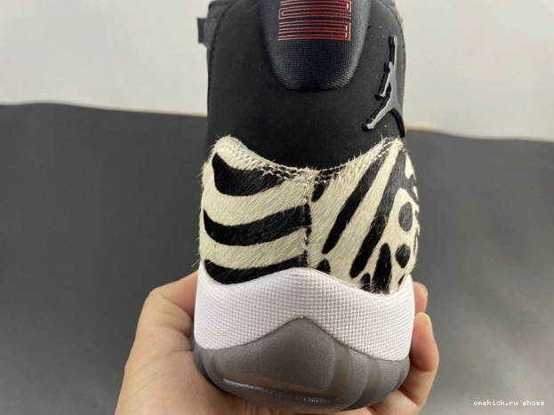 Rep 11 AR0715-010 ANIMAL AIR INSTINCT JORDAN 0629